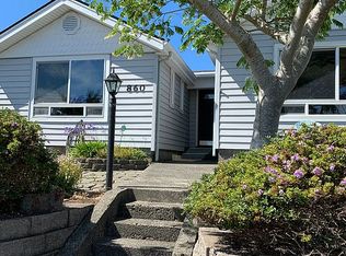 860 Oregon St, North Bend, OR