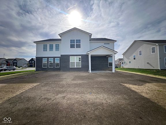 3rd image of 728 Ogala Dr