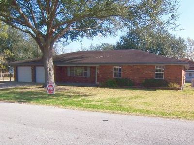 2117 Midland Dr, Thibodaux, LA, 70301