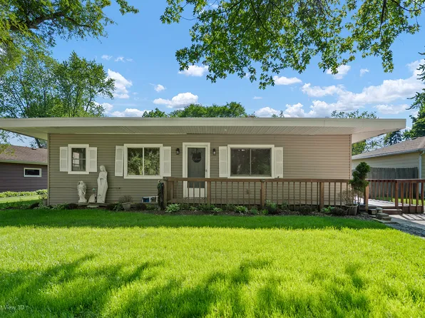 211 Greenview Cir, Joliet, IL 60435