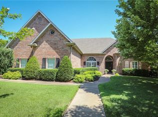 3784 E Chatsworth Rd, Fayetteville, AR 72703