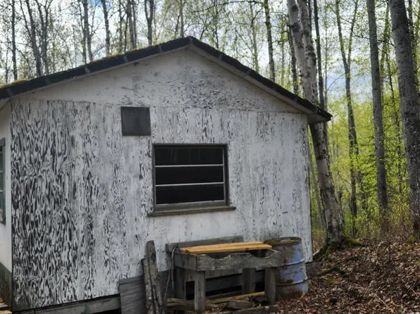 33888 E Gronvold Dr, Chickaloon, AK 99674