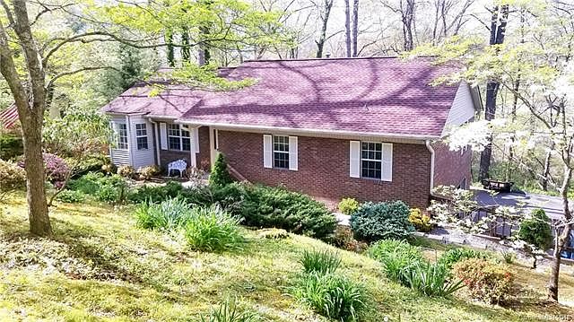 1st image of 421 Hunters Glen Ln