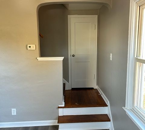5th image of 1540 Elmwood Ave #1