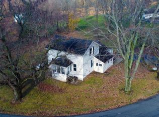6635 Snake Rd, Newark, NY 14513