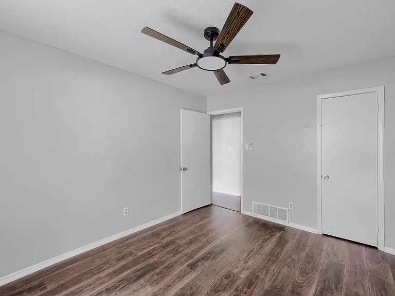 1005 Whitewater Trl — Photo 10