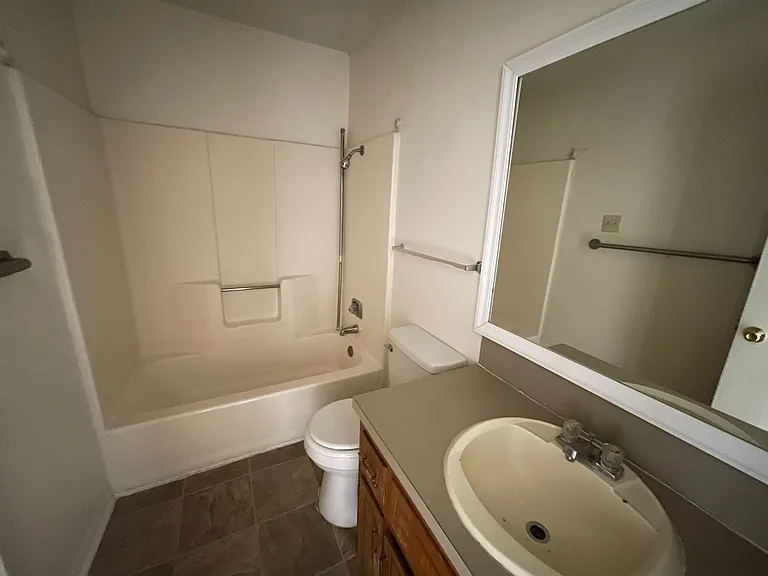 4408 Lake Rd — Photo 8