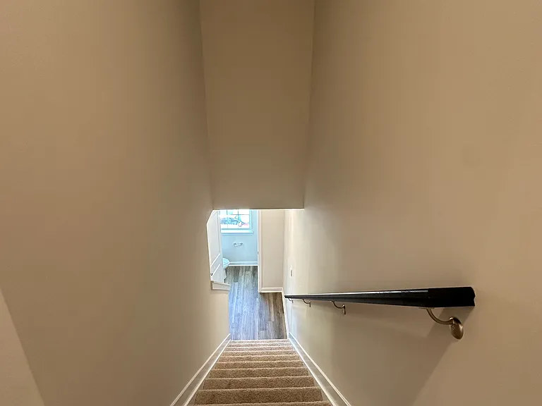 44 Aloma St — Photo 7