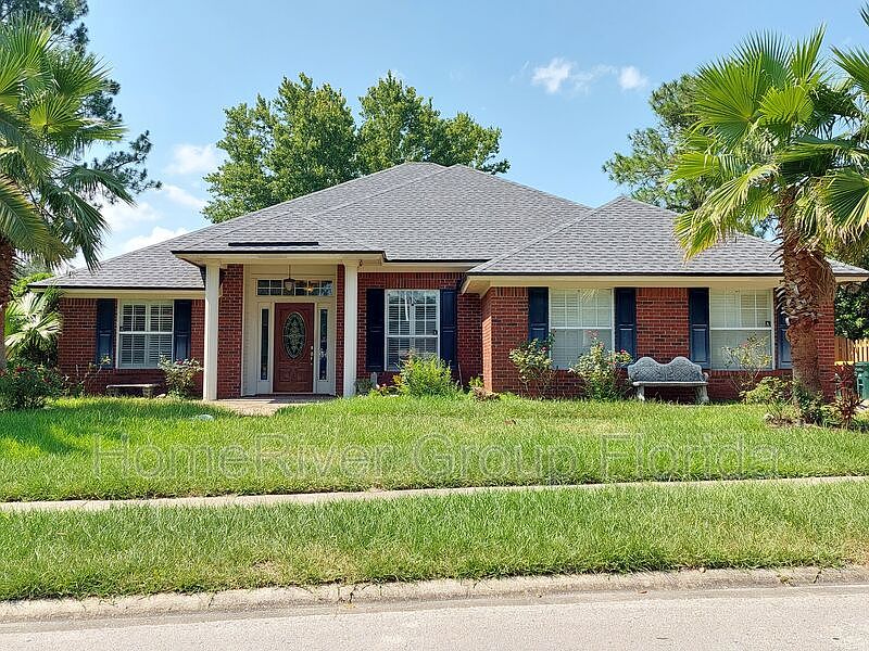 1st image of 12137 Lake Fern Dr
