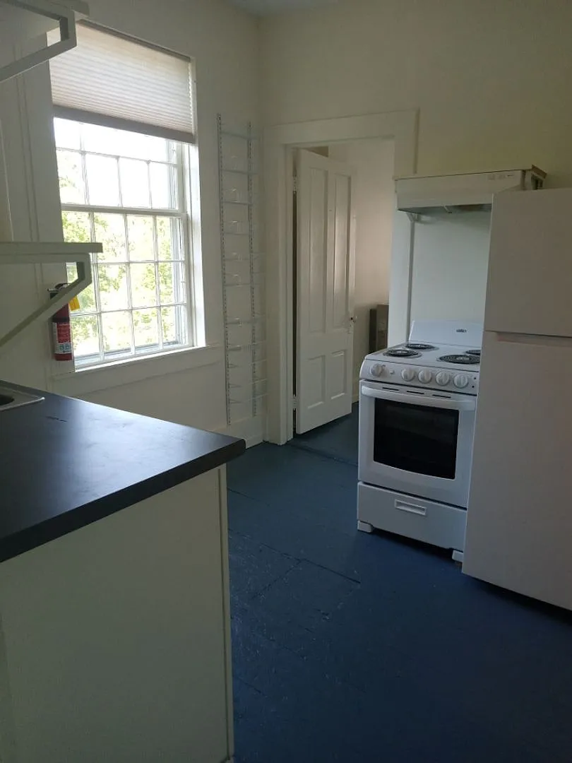 8-10 Conant Sq — Photo 1