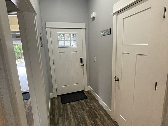 3rd image of 4184 SE Inlet Ave