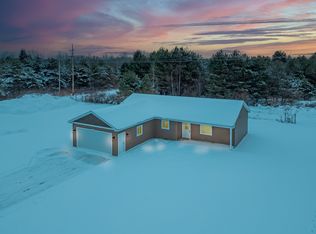 1208 Pheasant Run Dr, Gladwin, MI 48624