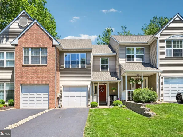 184 Victoria Ct, Doylestown, PA 18901