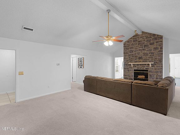 4th image of 14426 POND PL Drive