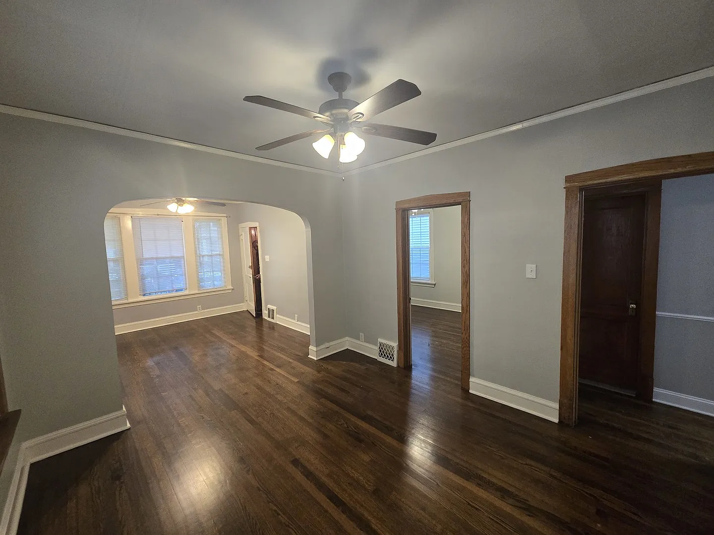 2 bed, 1100 sqft, $2,100 — Photo 4