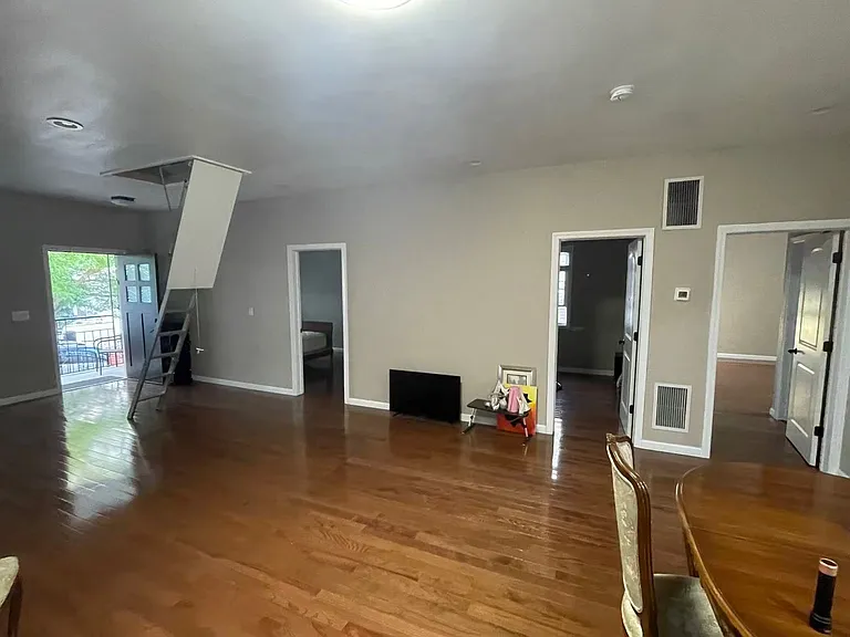 126 Mills Ave #2 — Photo 6