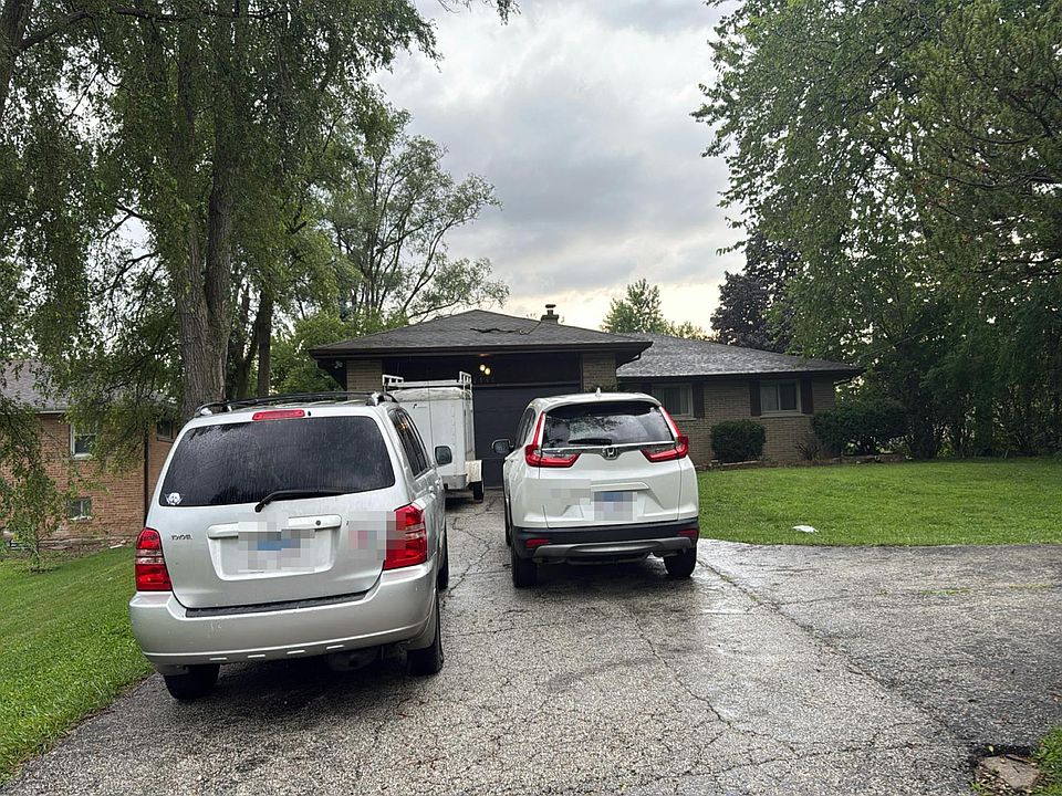 1st image of 2500 E Bonnie Brook Ln