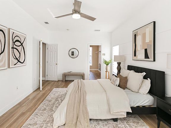 5th image of 470 Stonehenge Cir
