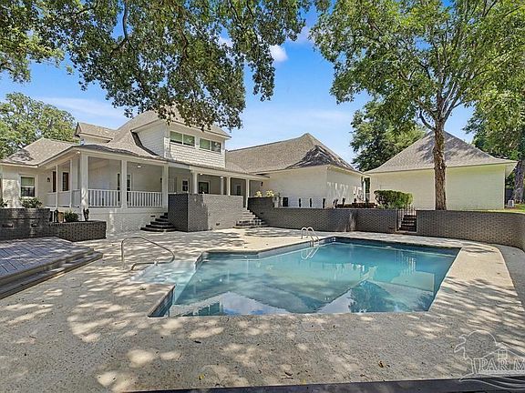 2nd image of 8645 Rosemont Dr