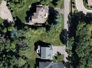 5805 Juneau Ln N, Plymouth, MN 55446