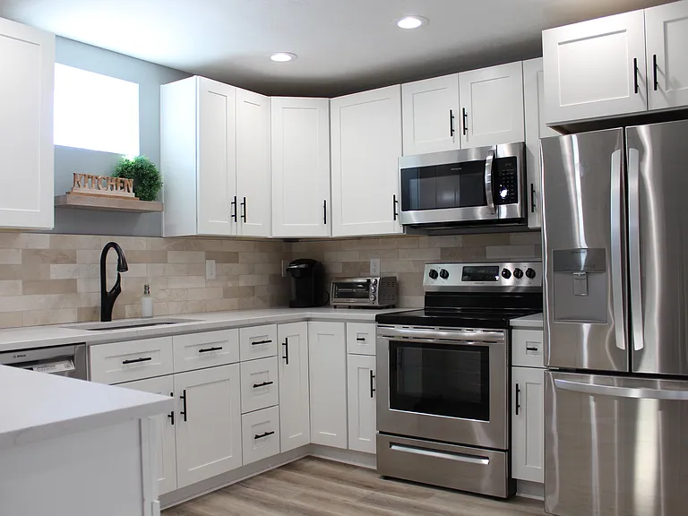 1613 E 8th Ave #B — Photo 6