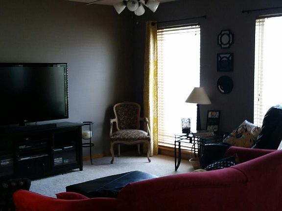 5th image of 6808 S 89th St