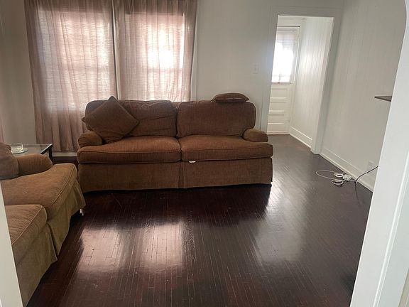 2nd image of 406 W Sallier St