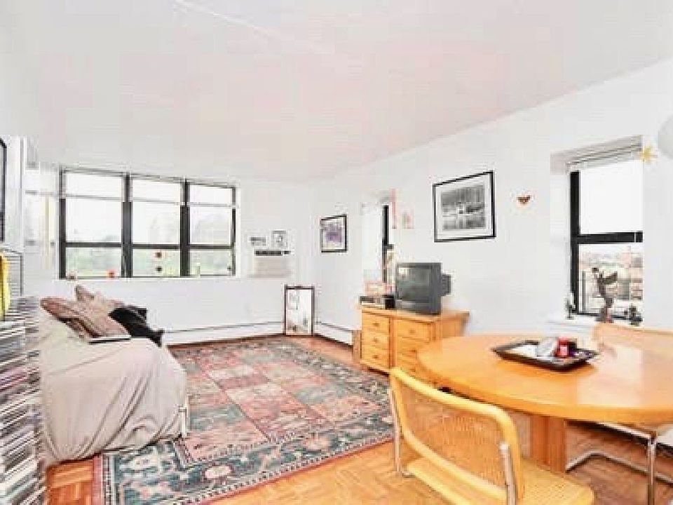 1st image of 301 Cathedral Pkwy #8T