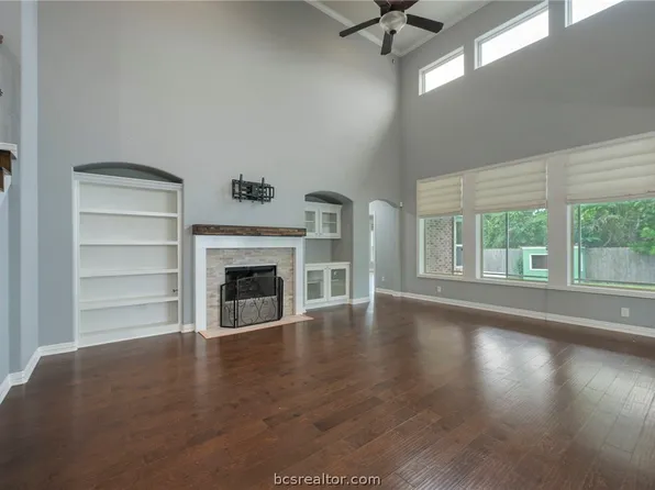 4100 Wallaceshire Ave, College Station, TX 77845