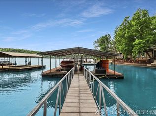 235 Shady Oaks Cir, Sunrise Beach, MO 65079
