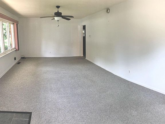 2nd image of 65816 State Road 15