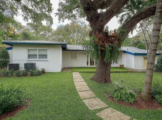 3850 Crawford Ave, Miami, FL 33133