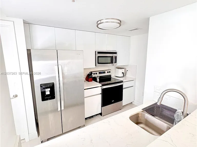 1861 NW South River Dr #1501 — Photo 24
