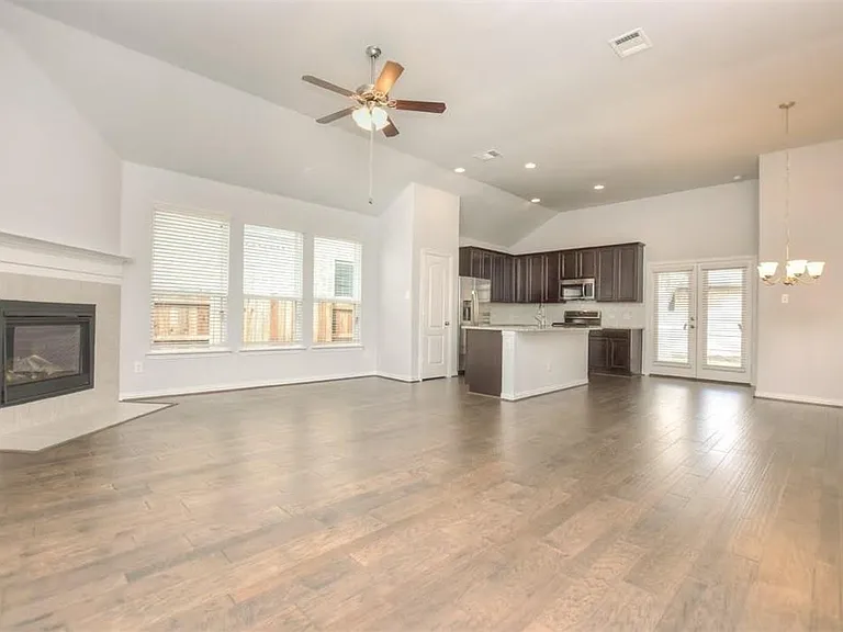 704 Bonnet Blvd — Photo 8