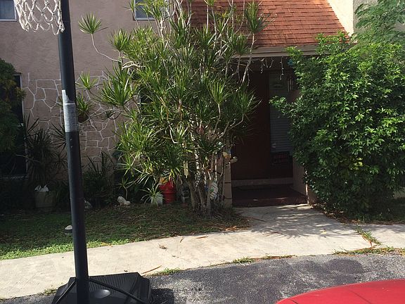 2nd image of 1302 Seaview Dr
