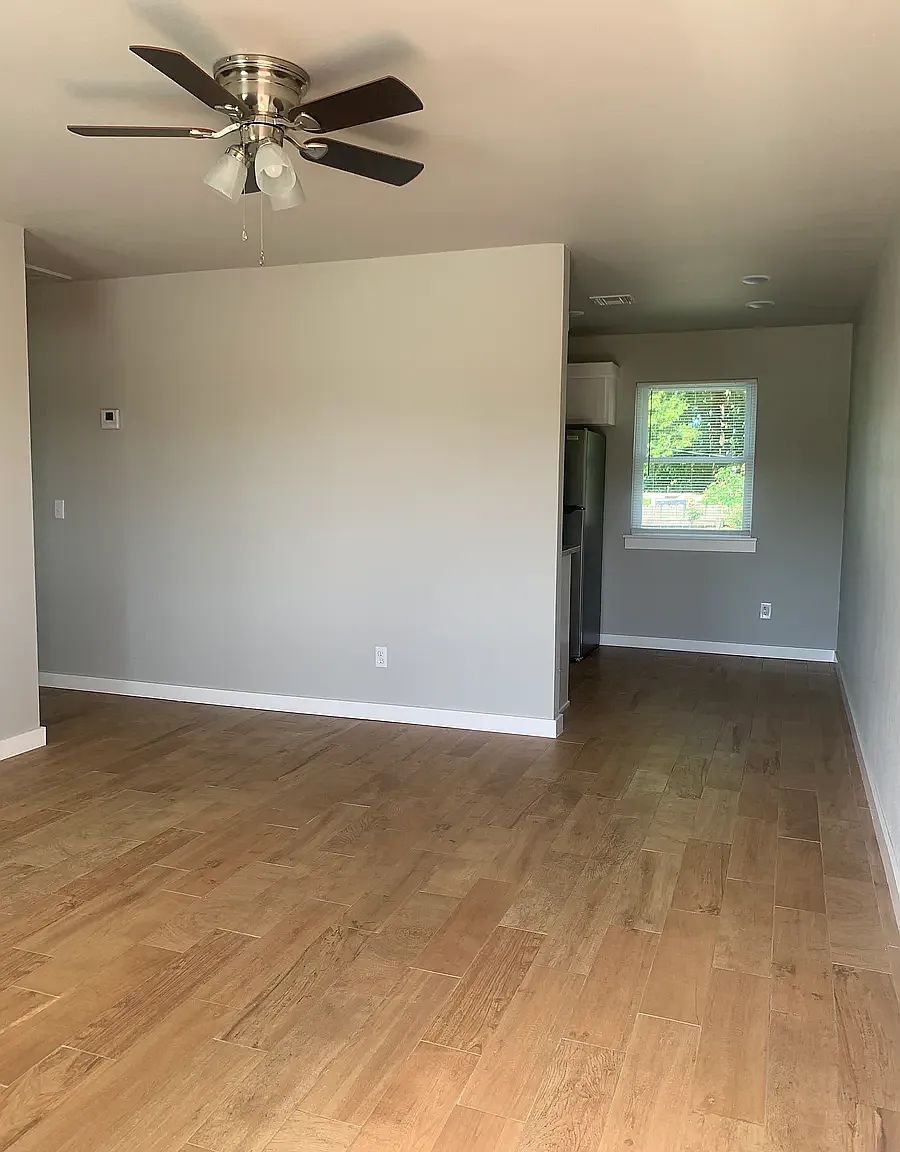 2 bed, 850 sqft, $995 — Photo 1