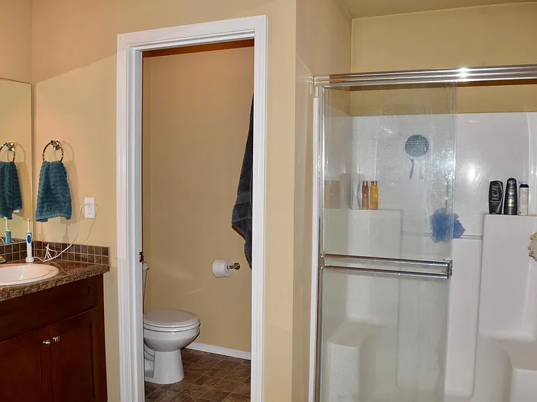 622 Shirehill St — Photo 42