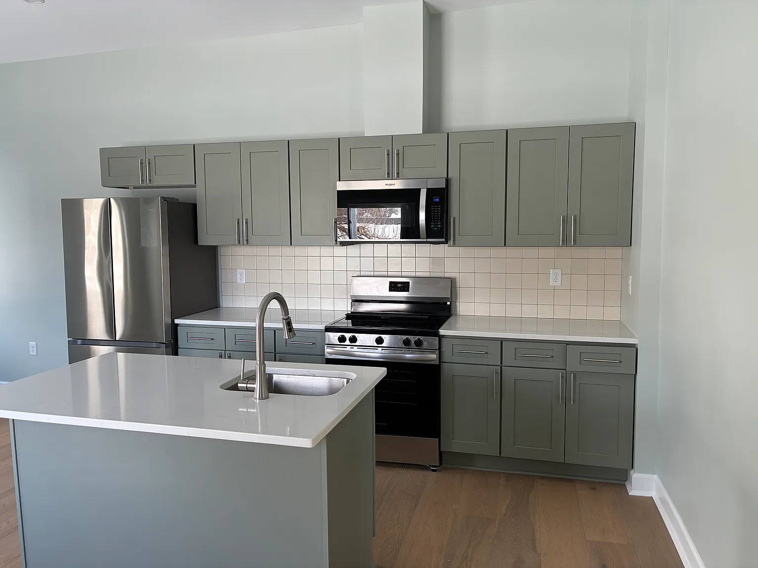 1 bed, $1,100 — Photo 4
