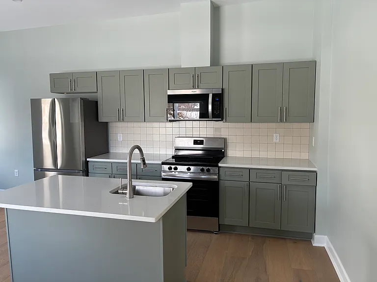 408 S East St #B — Photo 4
