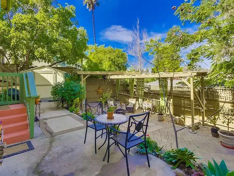 8526 Lemon Ave — Photo 16