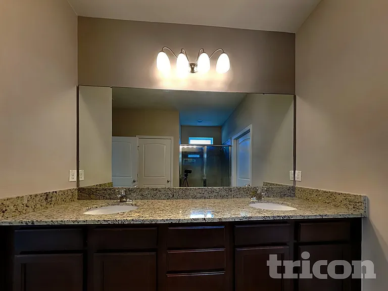 112 Waterside Cir — Photo 10