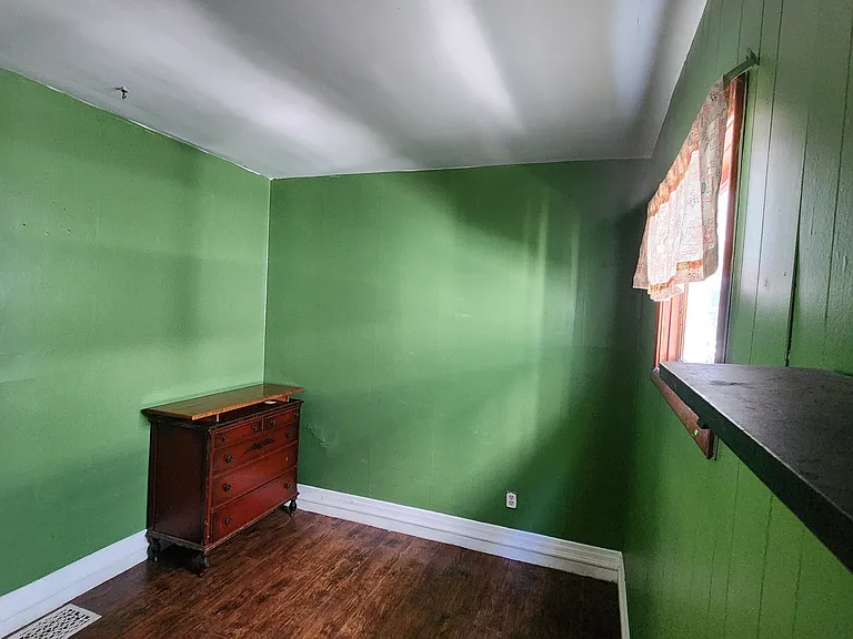 335 Baynes St — Photo 2