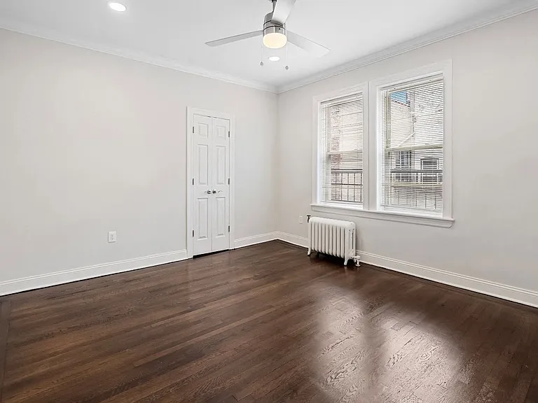 28 Gates Apartments — Photo 10