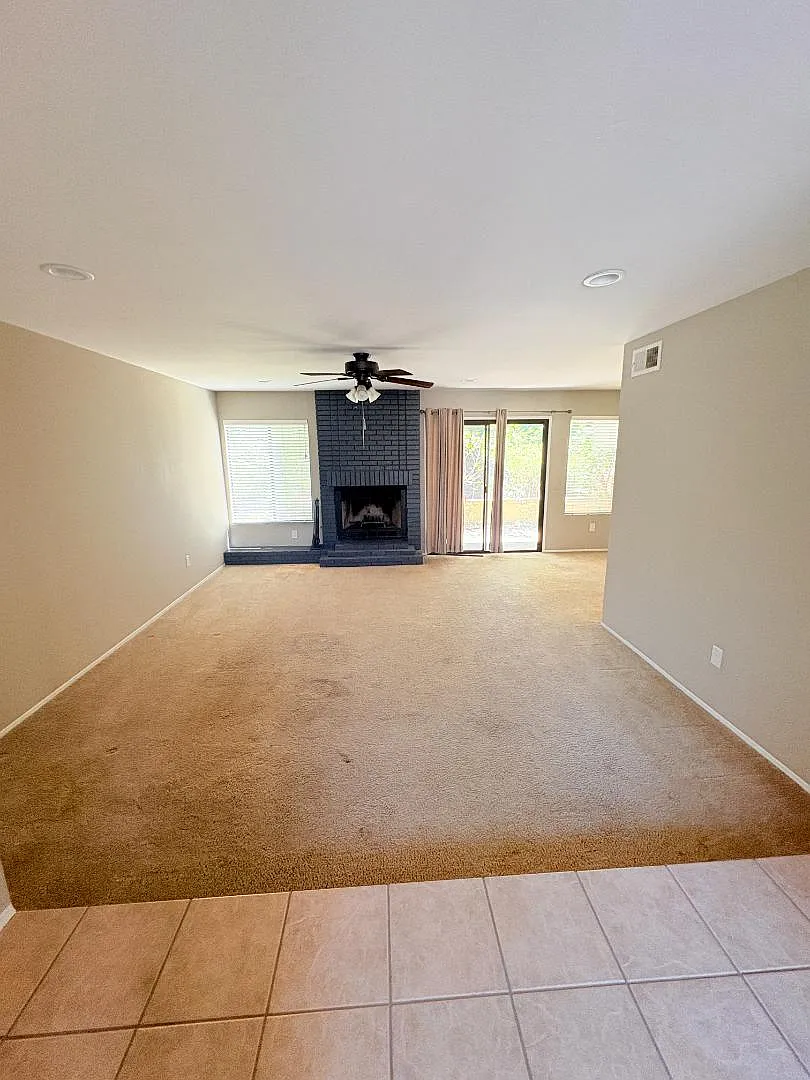 10381 Crosscreek Ter - 10381 Crosscreek Terrace — Photo 2