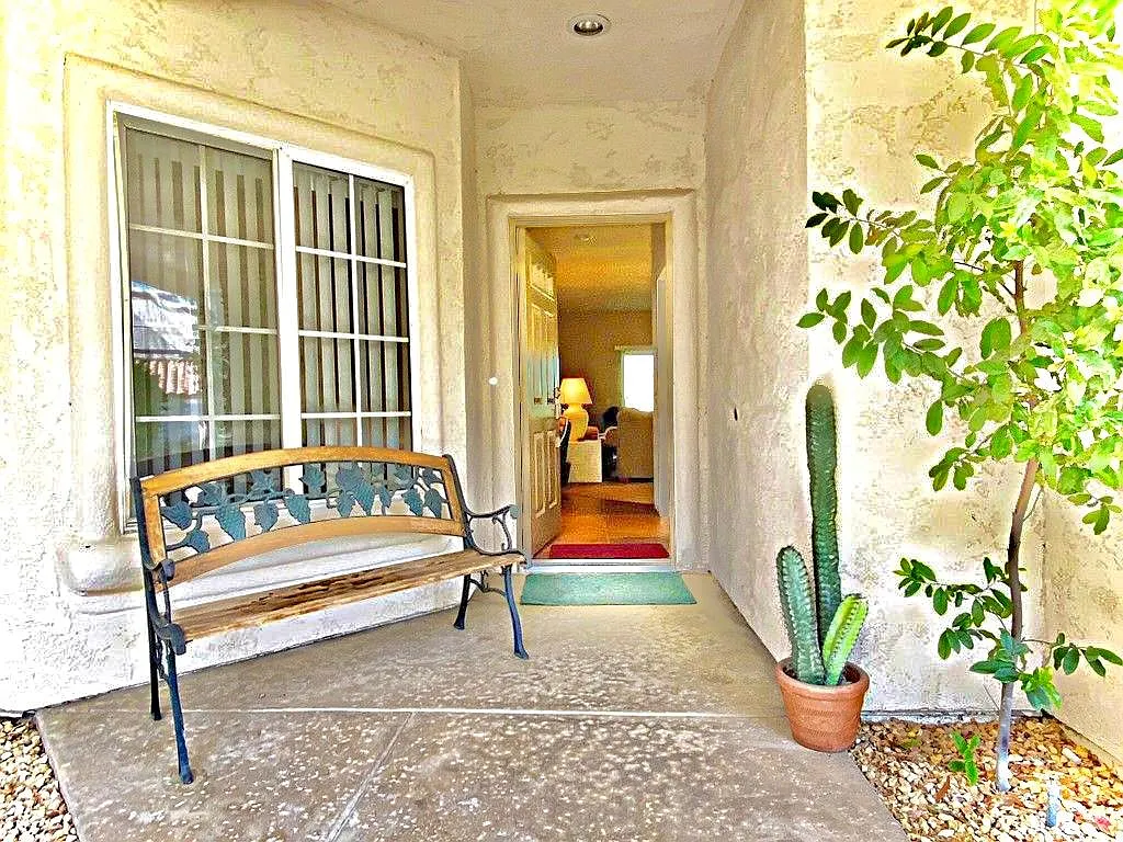 363 Desert Falls Dr E — Photo 4