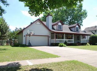 794 W Caledonia St, Howell, MI 48843