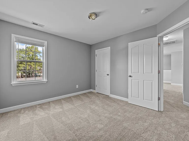 210 Wedgefield Cir — Photo 21