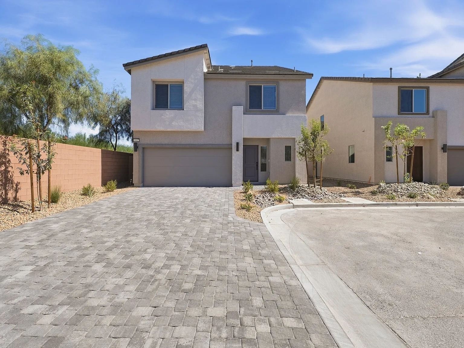 4 bed, 3.5 bath, 2601 sqft, $2,950 — Photo 1