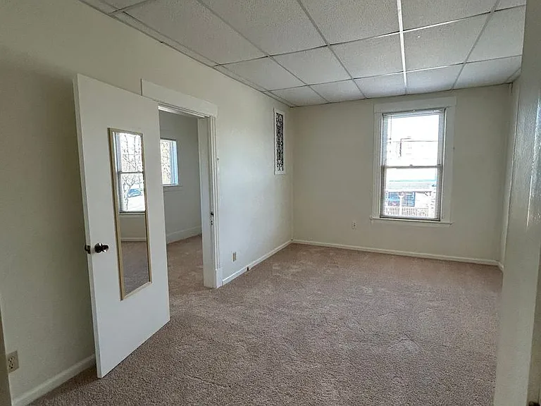 6015 15Th Ave NW — Photo 5