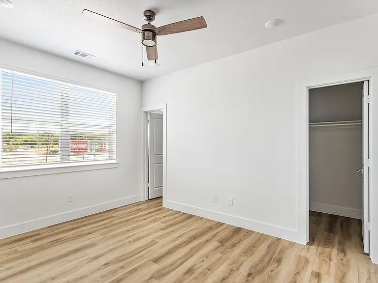 2505 Benbrook Blvd #504 — Photo 18